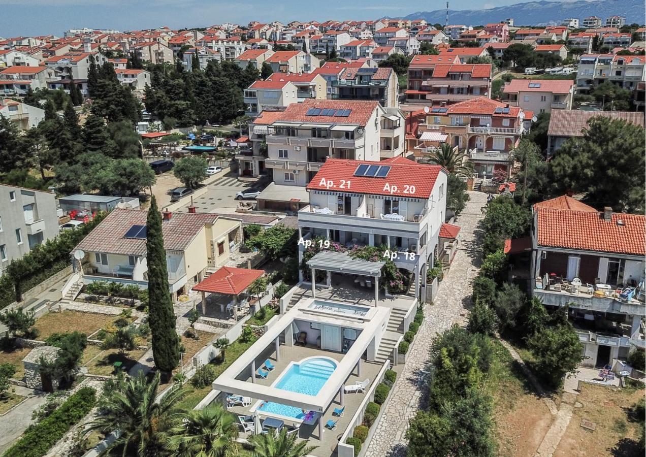 Apartments Bella Sky Novalja Exterior foto